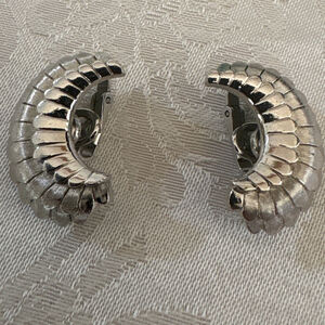 Trifari Vintage Clip-on Earrings One Size Silver